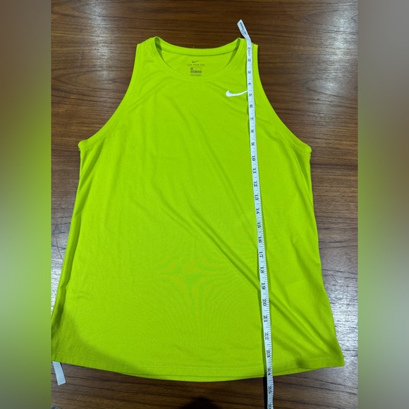 Neon Green Nike The Nike Tee Dri-Fit Running Tank Sleeveless Shirt Activewear S - Picture 6 of 6